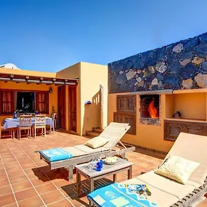 Casa Acequia , Tinajo España